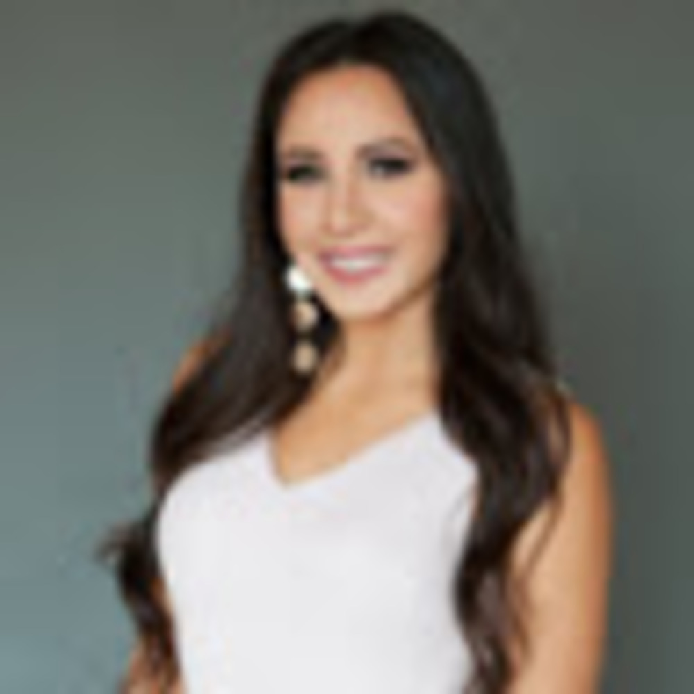 Meet your Posher, Kara roxana